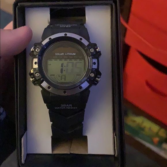This a watch it is a 3bar water resist
